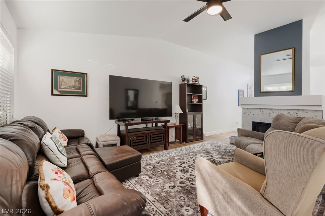 5424 Cove Point Dr - Photo 3 of 40