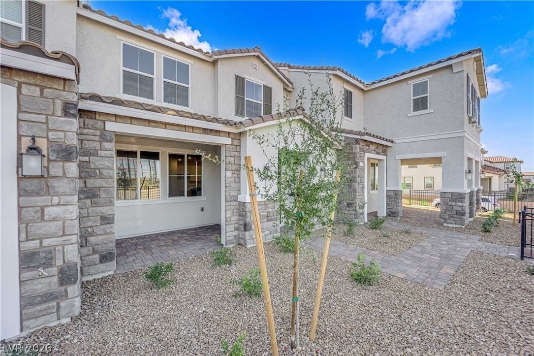2781 Abrantes Pl - Photo 3 of 32