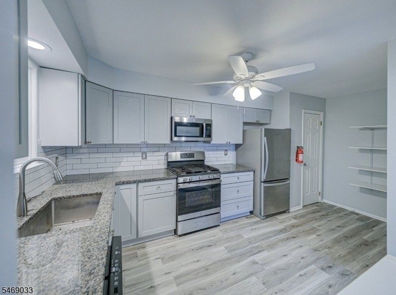 16 Cedar Ct - Photo 5 of 21