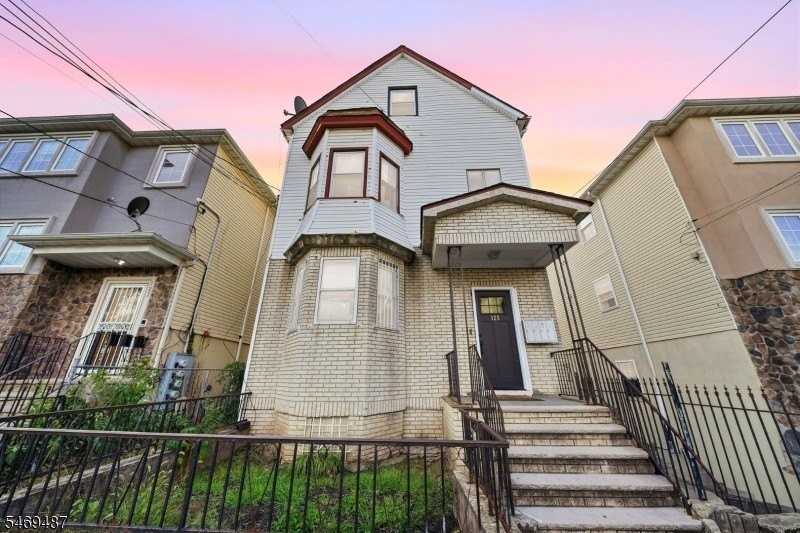 125 S 9th St #2