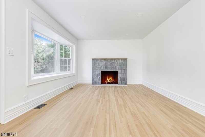 924 Franklin Ave - Photo 3 of 17