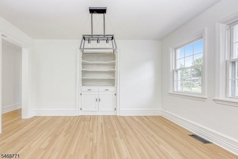 924 Franklin Ave - Photo 5 of 17