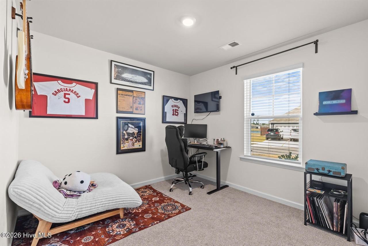 302 Cleat Dr - Photo 3 of 24