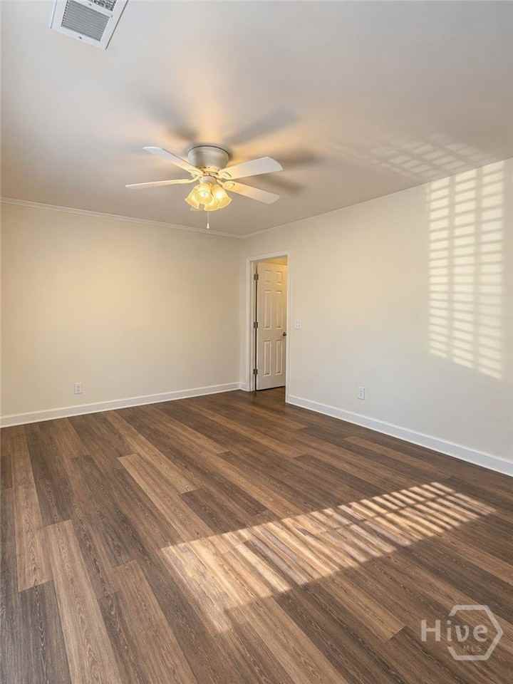 145 Strickland Ave - Photo 7 of 17