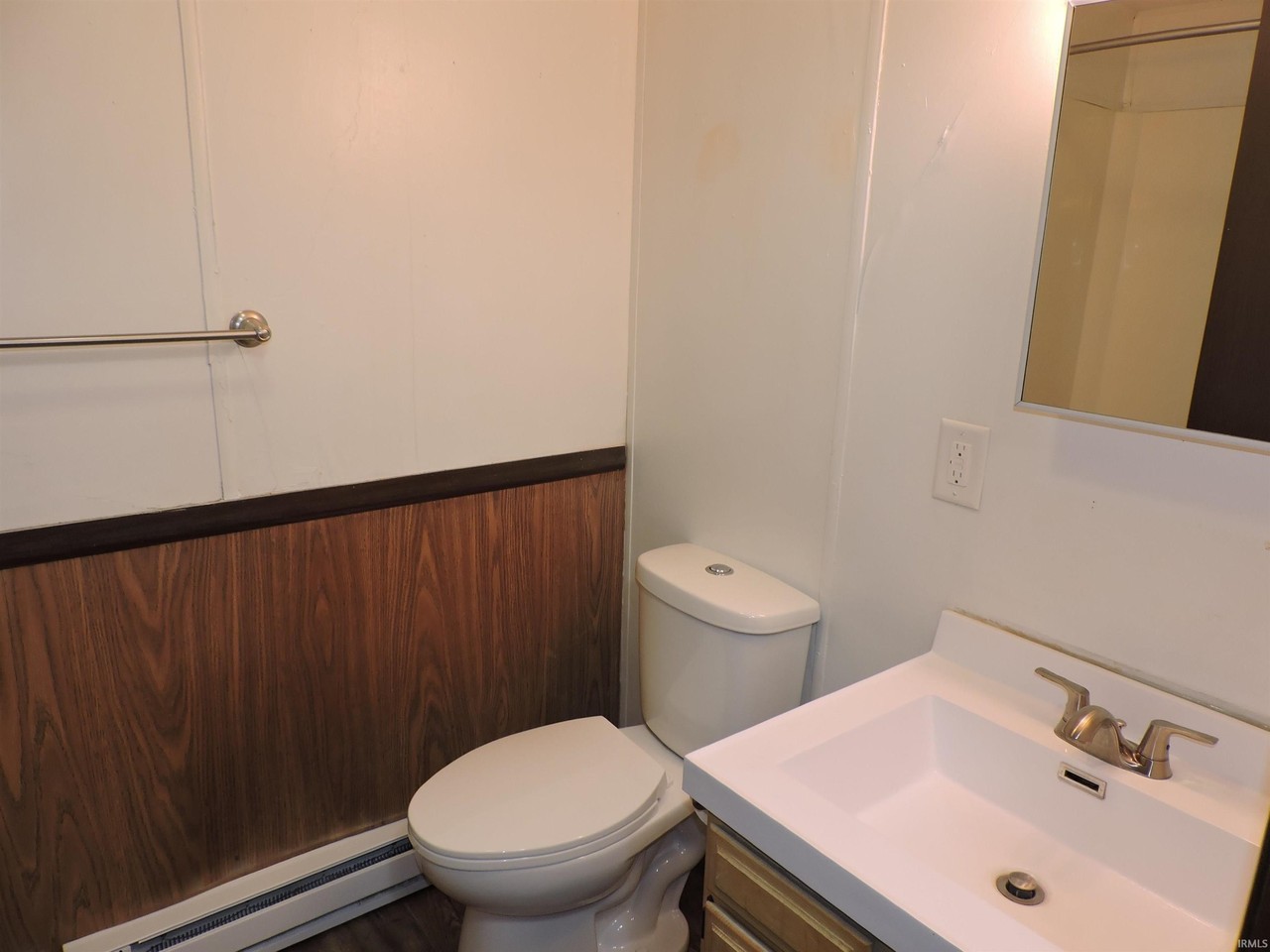 125 W Orange St #F - Photo 3 of 7