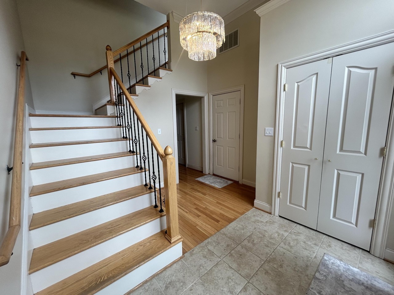 81 E Saddlebrook Dr - Photo 4 of 35