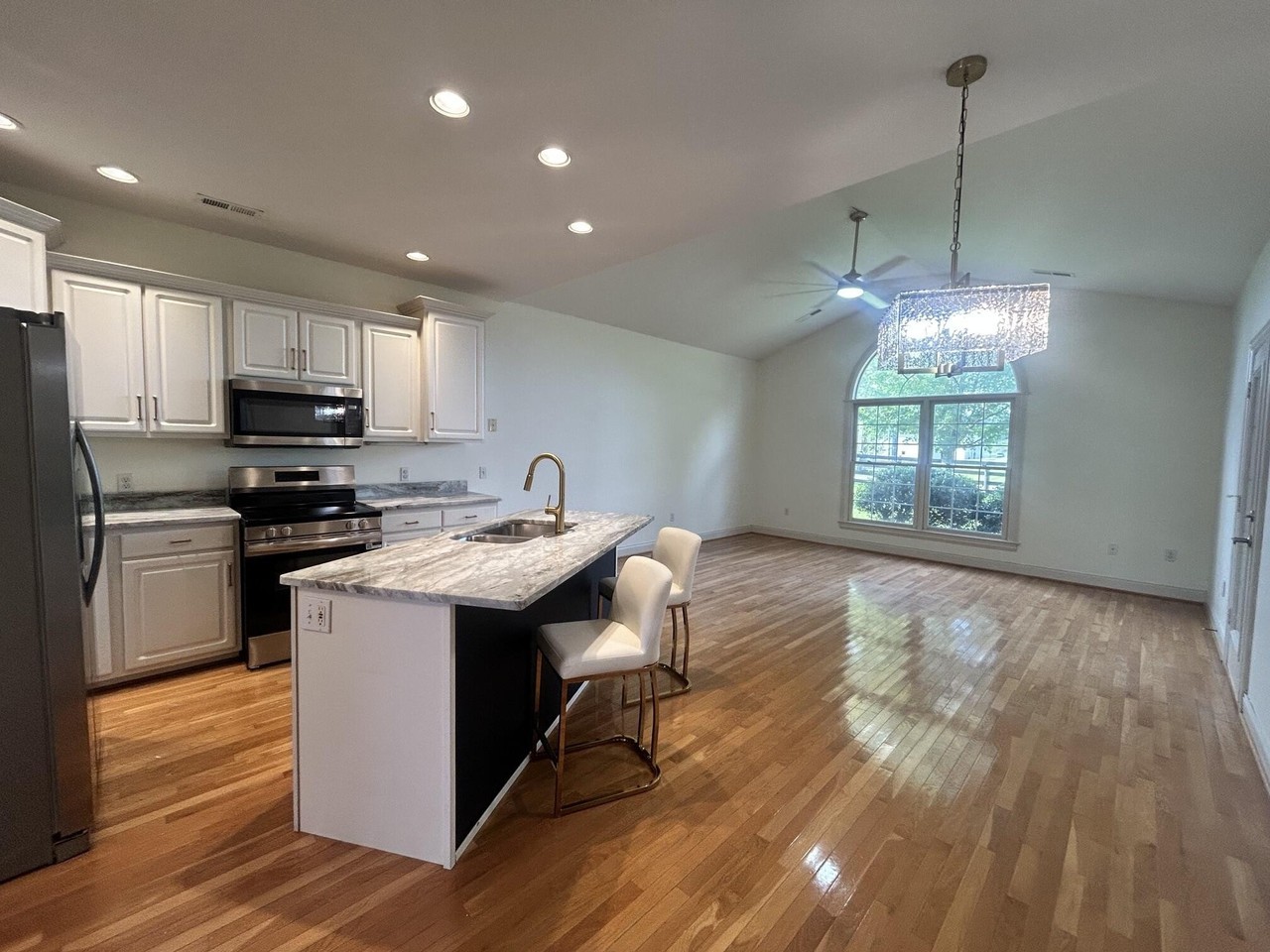 81 E Saddlebrook Dr - Photo 5 of 35
