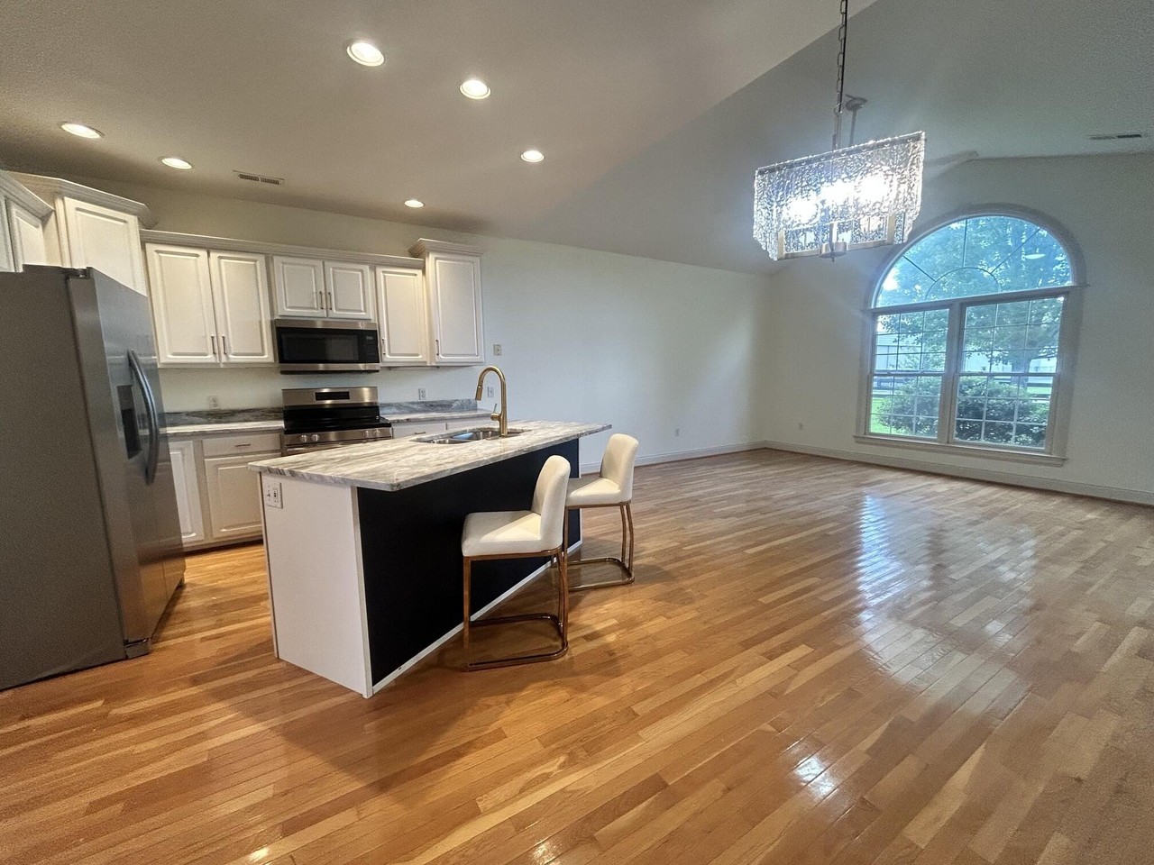 81 E Saddlebrook Dr - Photo 7 of 35