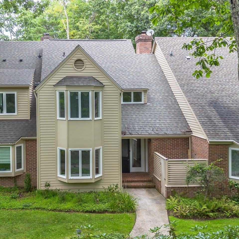 62 Deepwood Ln