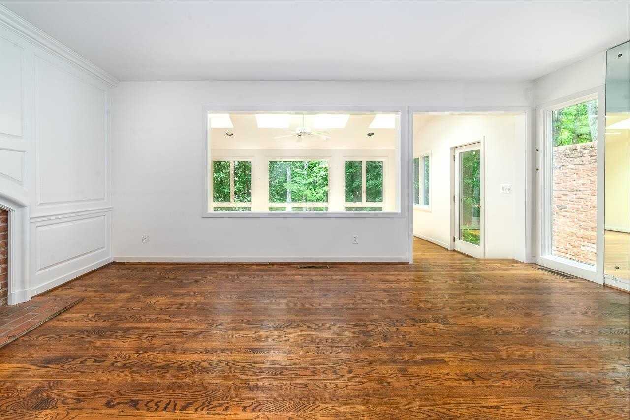 62 Deepwood Ln - Photo 4 of 9
