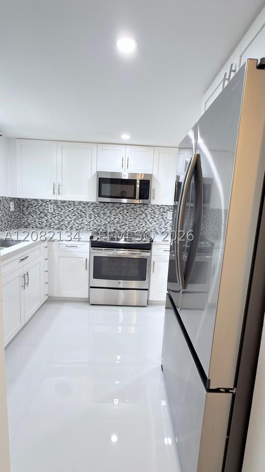 11183 Nw 7th St #104 - Photo 4 of 30