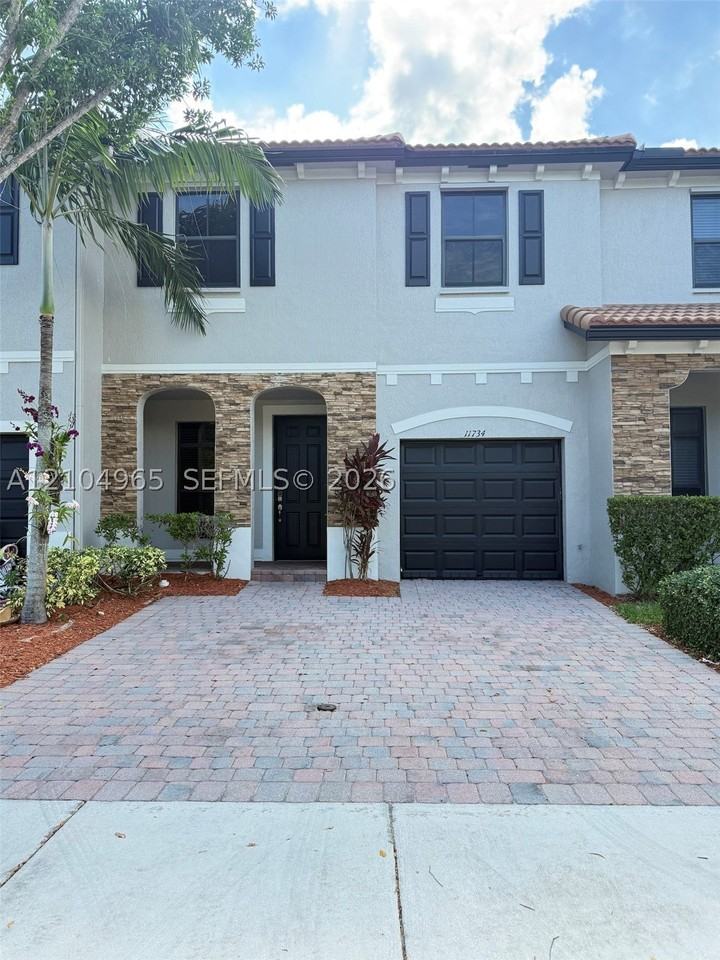 11734 Sw 238th St - Photo 2 of 43