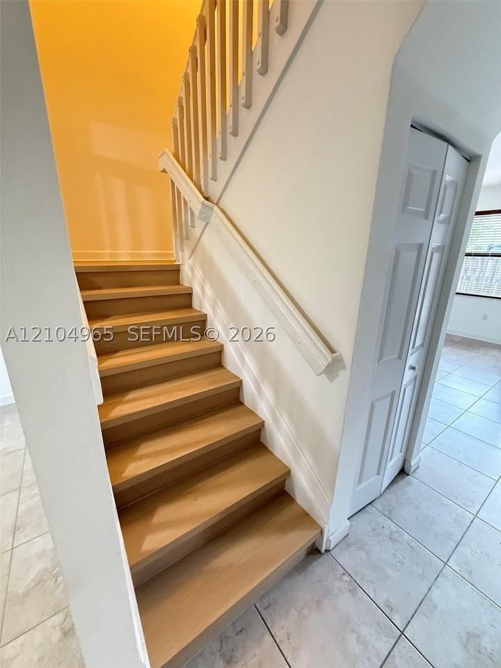 11734 Sw 238th St - Photo 5 of 43