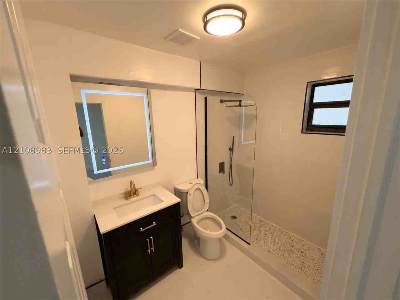 1261 Nw 45th St #1261 - Photo 7 of 50