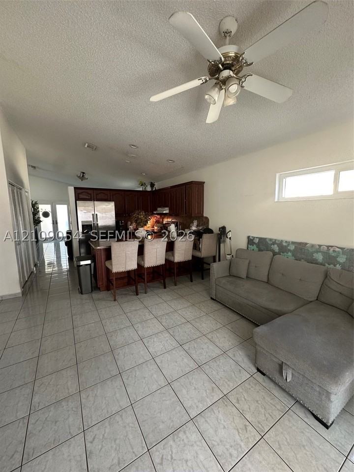 3116 W 73rd Pl - Photo 4 of 10