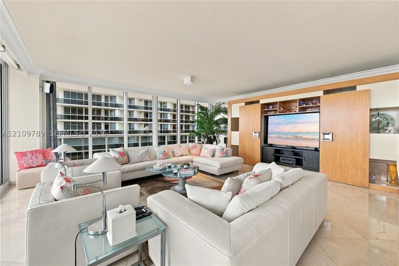 9595 Collins Ave #N6B - Photo 7 of 33