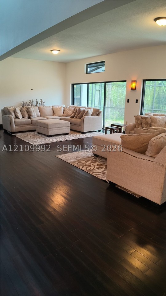 2261 Mariner Cv - Photo 7 of 16