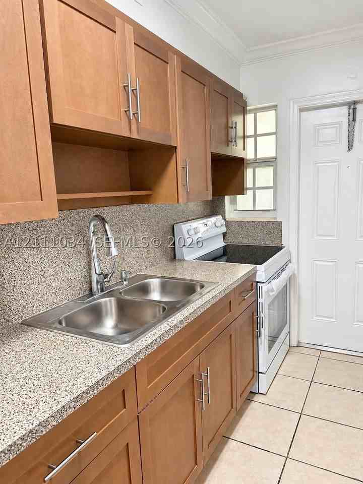 1450 Ne 171st St #104B - Photo 3 of 17