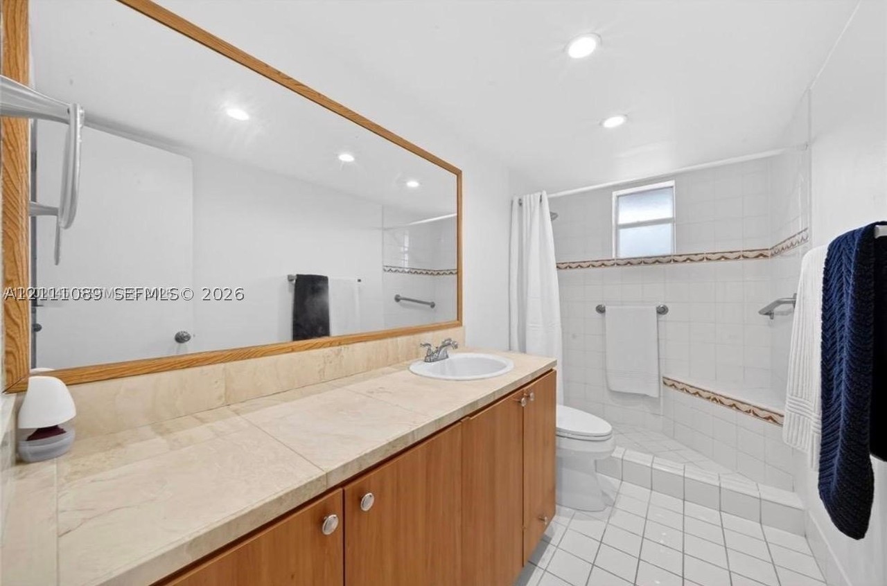 130 Nw 87th Ave #H107 - Photo 5 of 17