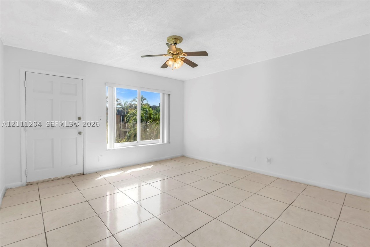2440 Nw 39th Way #202 - Photo 4 of 43