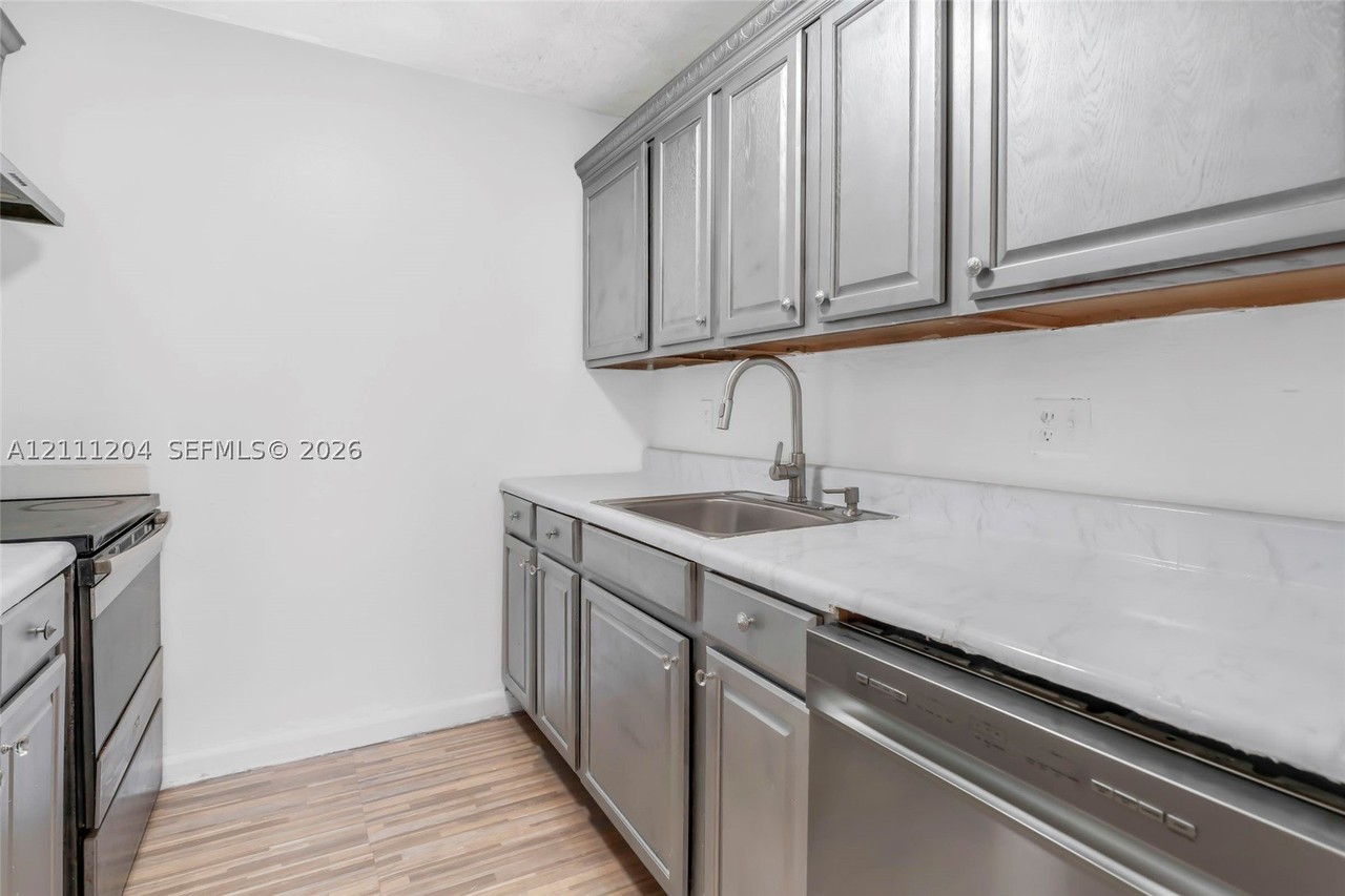 2440 Nw 39th Way #202 - Photo 7 of 43