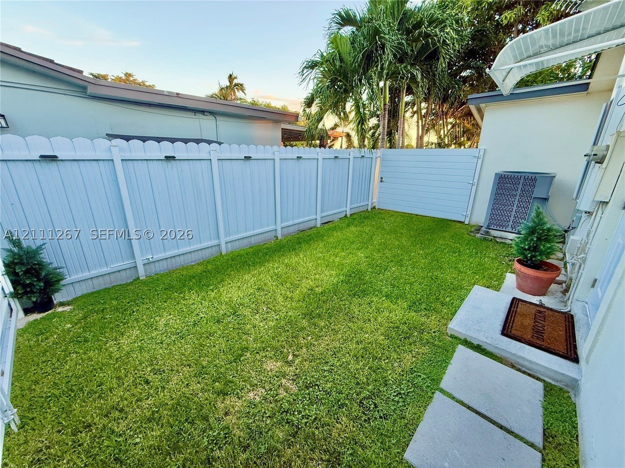 3540 Sw 123rd Ct #ADU - Photo 7 of 8