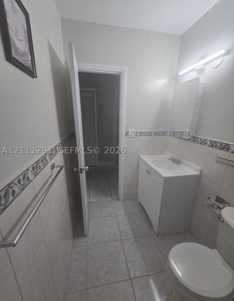 8310 Sw 29th St - Photo 4 of 5