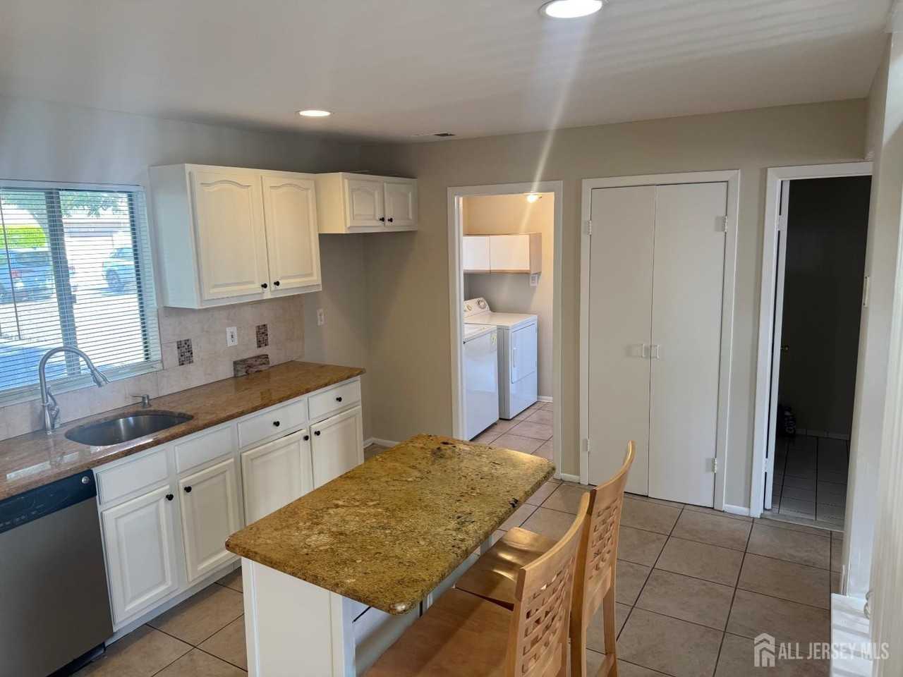 20 Denise Dr - Photo 6 of 20
