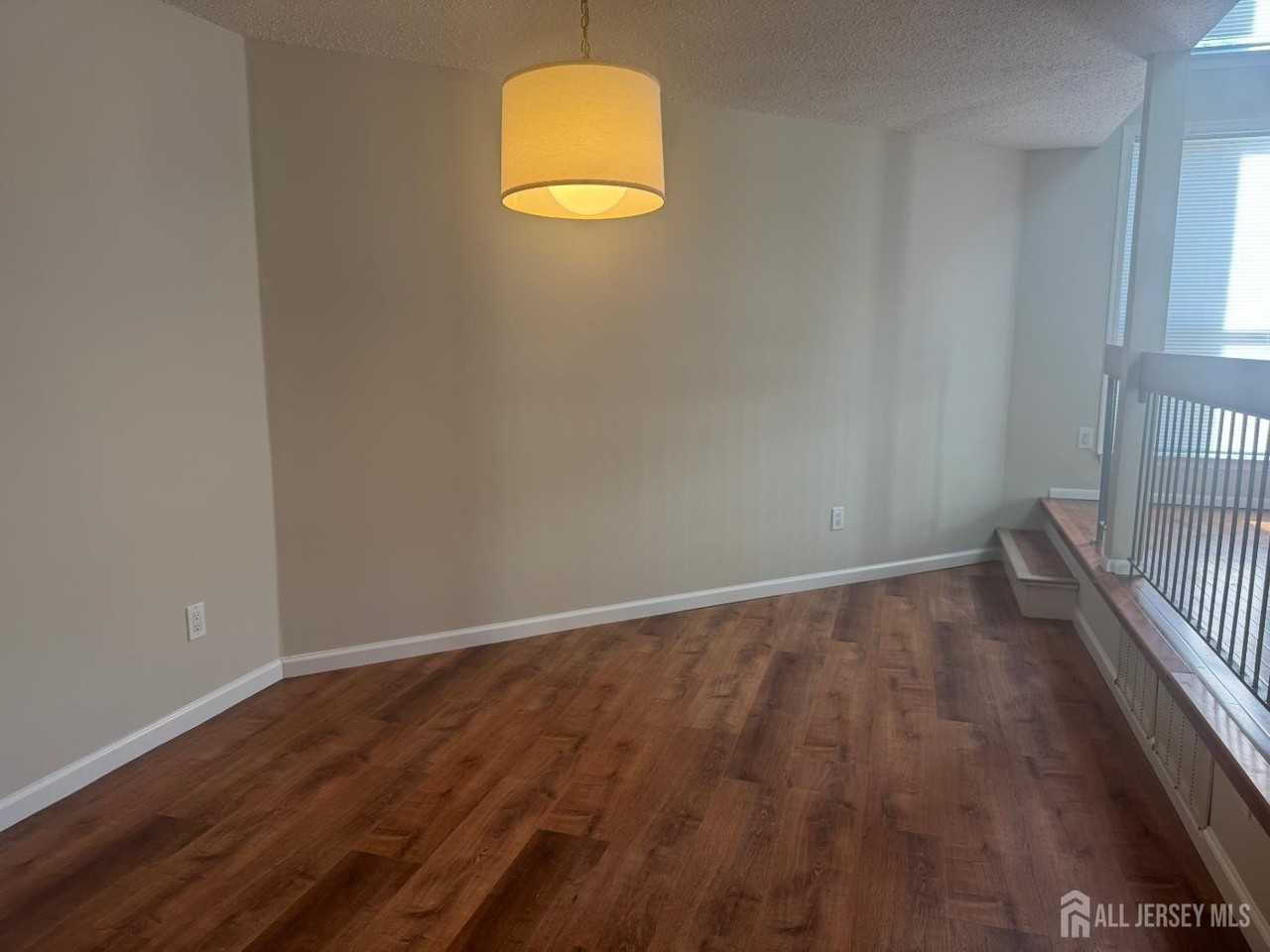 20 Denise Dr - Photo 7 of 20