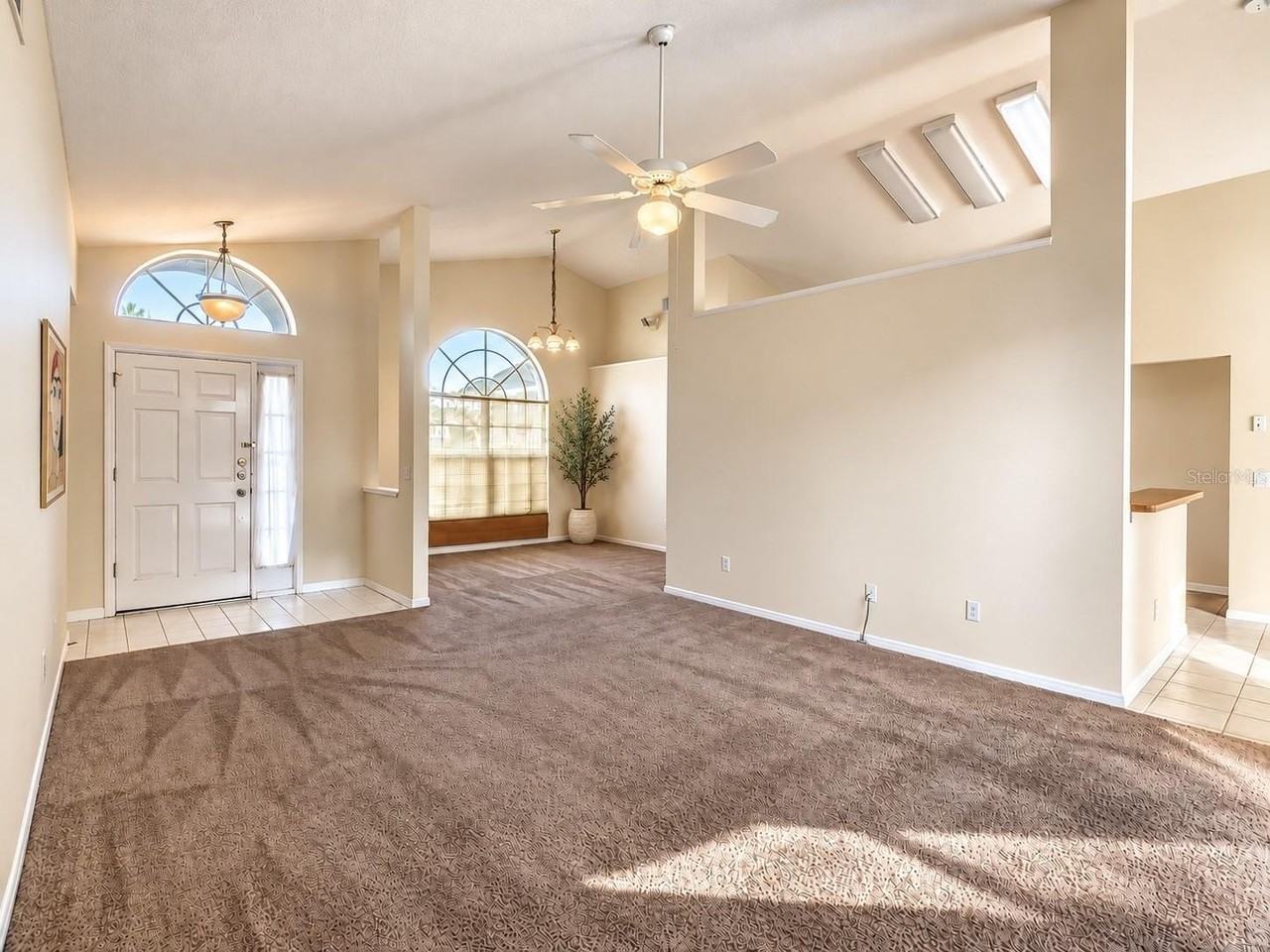 268 Old Mill Cir - Photo 4 of 10