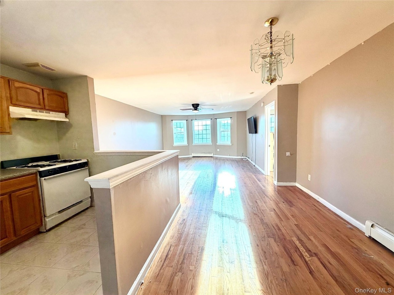 176 Beach 97th St #3 - Photo 4 of 16