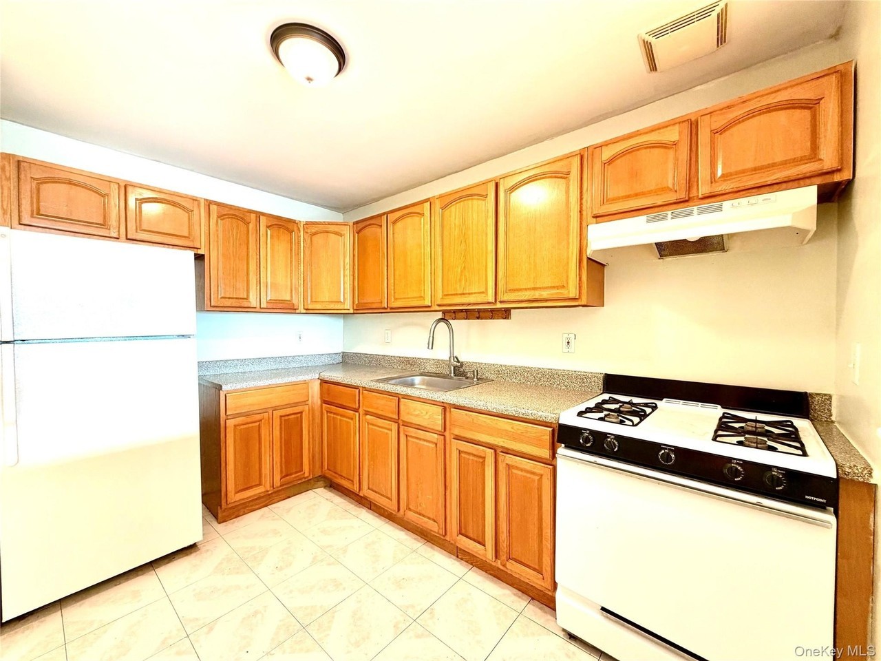 176 Beach 97th St #3 - Photo 5 of 16