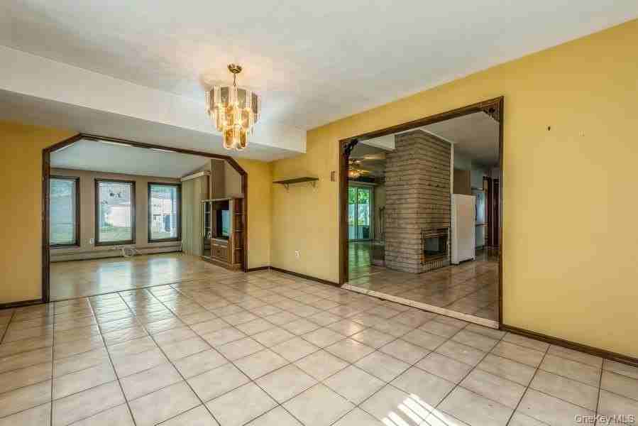 15 Bunker Ln - Photo 2 of 19