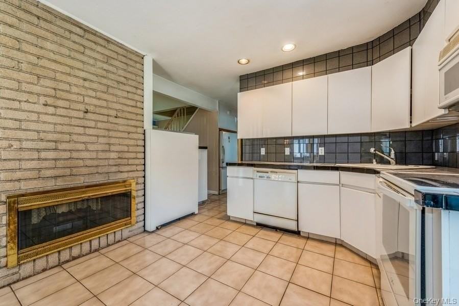 15 Bunker Ln - Photo 7 of 19