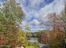 featured image of 31 Oakland Dr