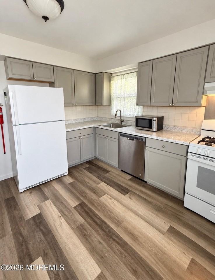 154 Highland Blvd #FL2 - Photo 2 of 15