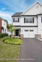 featured image of 90 River St