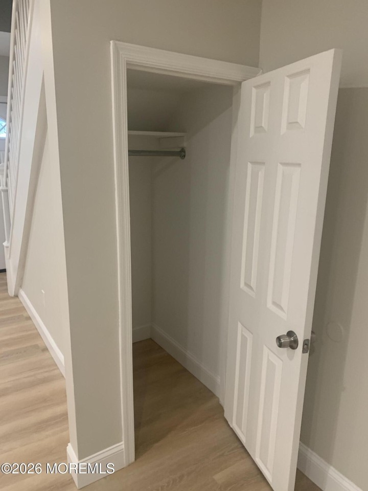 609 Bond St - Photo 5 of 22