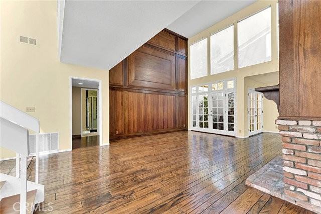 4871 Royce Rd - Photo 5 of 8