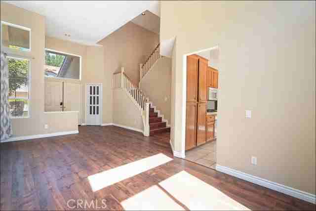 4 Toulon Ave - Photo 6 of 8