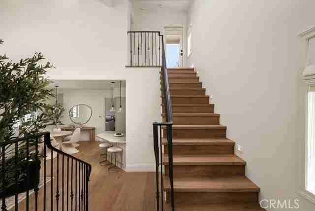 412 Goldenrod Ave #1-2 - Photo 5 of 8