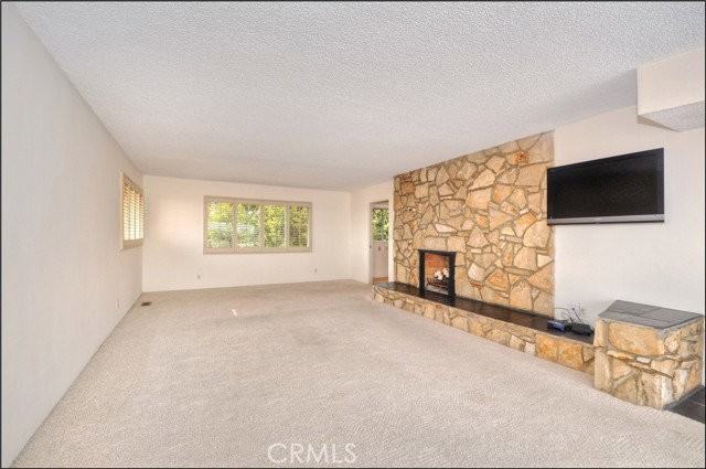 904 Emerald Bay - Photo 4 of 8