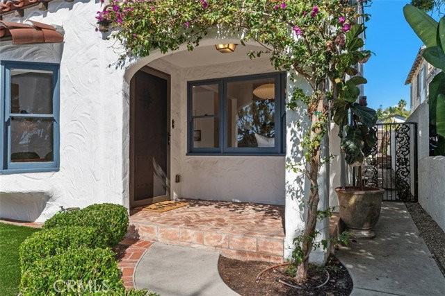 1136 Catalina - Photo 2 of 8