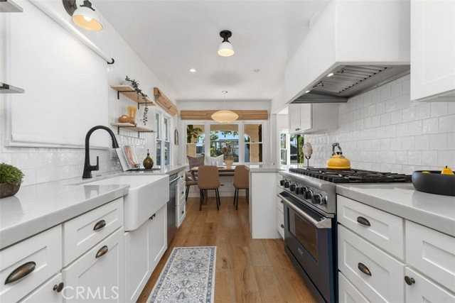1136 Catalina - Photo 7 of 8