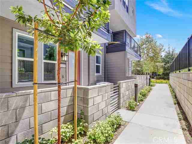 1764 Lychee St - Photo 5 of 8