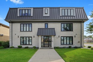 6837 W 95th St #2E - Photo 1 of 1