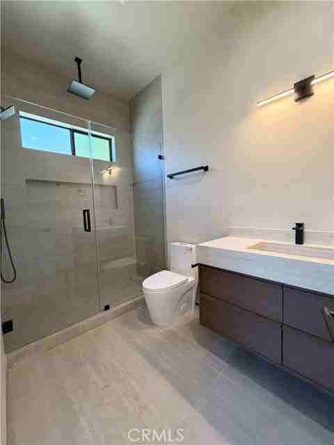 13720 Collins St - Photo 6 of 8