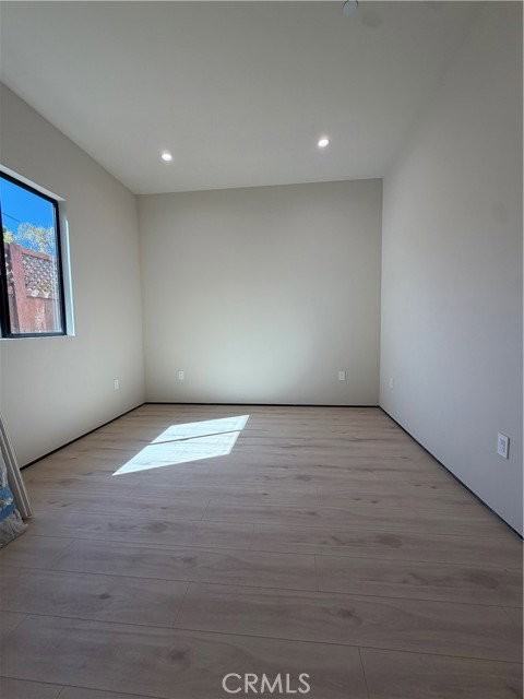 13720 Collins St - Photo 7 of 8