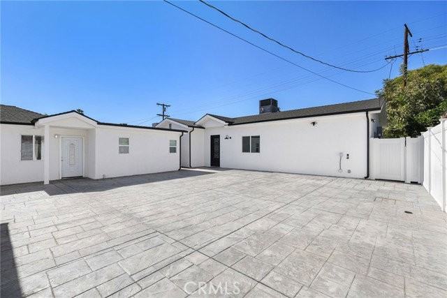 7819 Genesta Ave - Photo 3 of 8