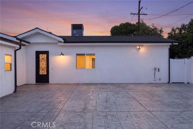 7819 Genesta Ave - Photo 5 of 8